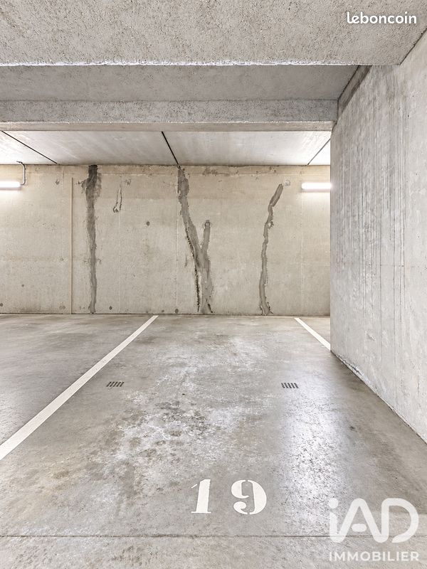 Parking 12 m² · à Nantes · 12 m² · 18 500 €