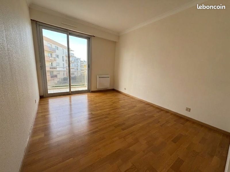 Appartement 4 pièces 93 m² · à Charleville-Mézières · 93 m² · 182 000 €