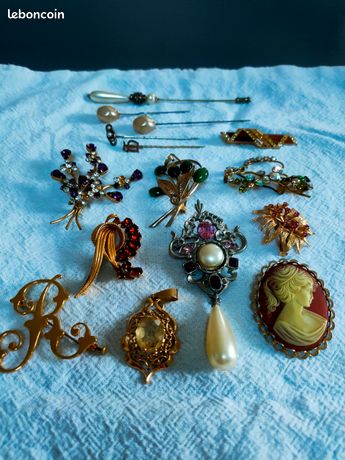 Broche Vintage Fantaisie Modèle N134 - Bijou Ancien Occasion, Style Rétro Et Unique