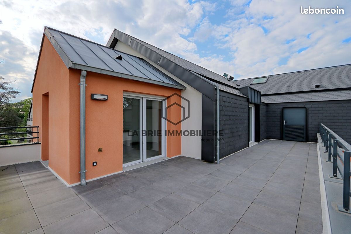 Appartement 2 pièces 52 m² · à Émerainville · 52 m² · 320 000 €