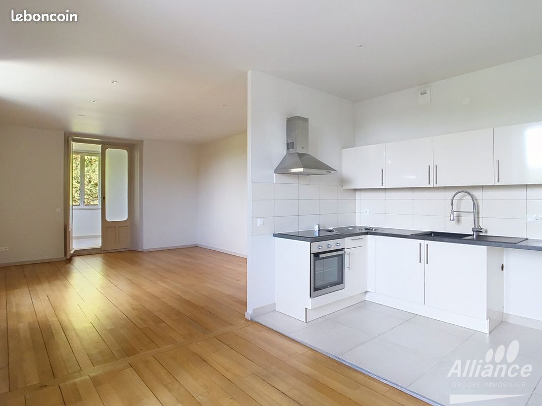Appartement 3 pièces 93 m² · à Valentigney · 93 m² · 870 €/mois