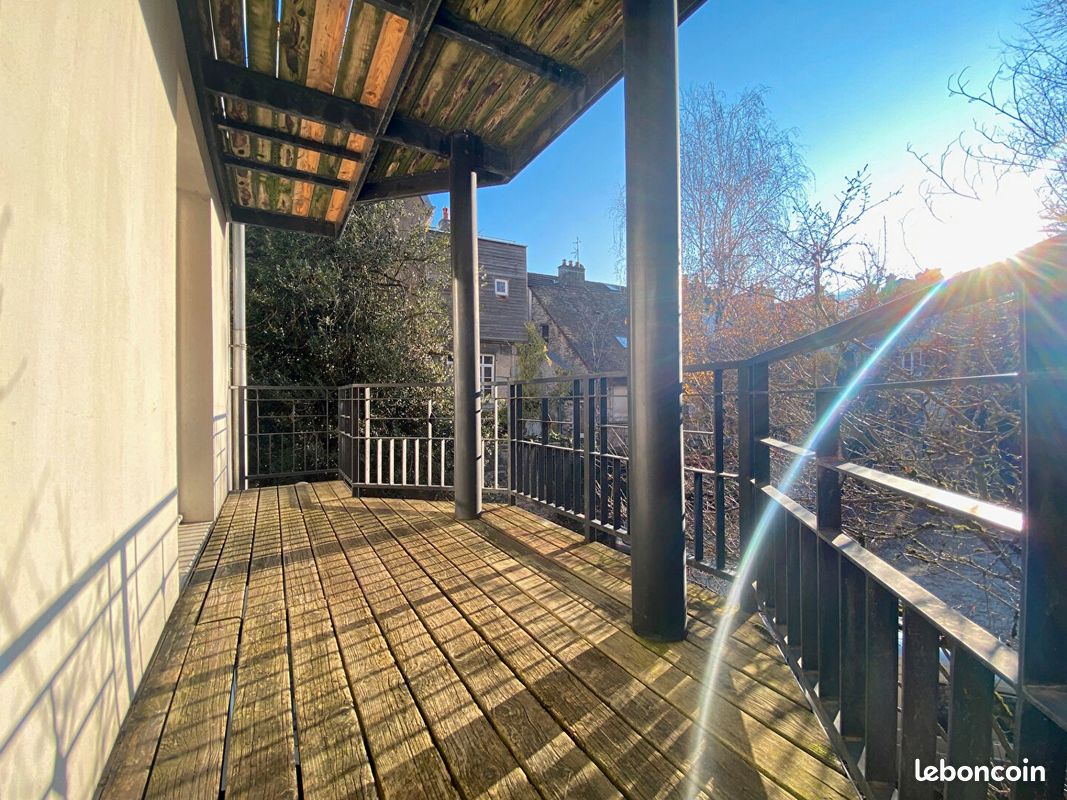 Appartement 2 pièces 70 m² · à Besançon · 70 m² · 960 €