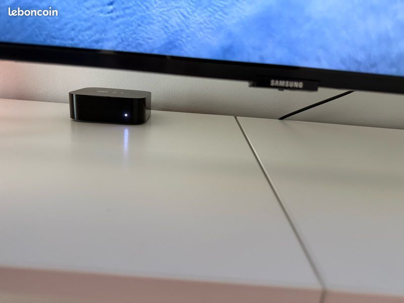 TV / Télé Samsung 43 pouces Très bon état (image 5)