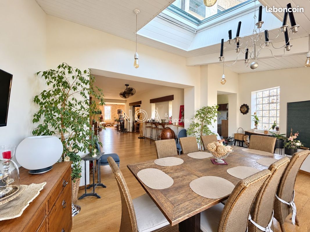 Maison 8 pièces 268 m² · à Bergerac · 268 m² · 398 000 €