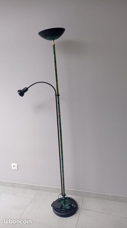 Lampe sur pied (image 1)