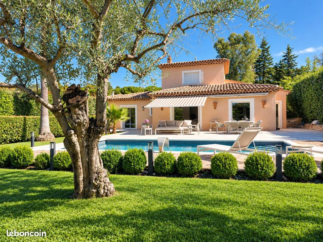 Maison 4 pièces 145 m² · à Mougins · 145 m² · 5 200 €/mois