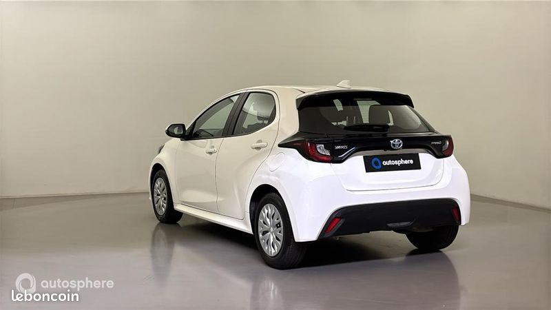 Toyota Yaris 116h Dynamic 5p MY22 (image 8)
