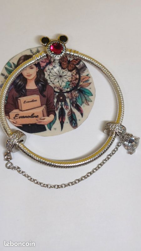 Chaine charm strass (image 4)