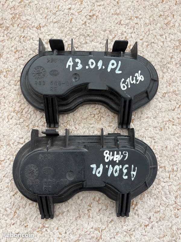 Cache feux avant cache ampoule feux avant Hella pour Audi A3 8L (image 2)