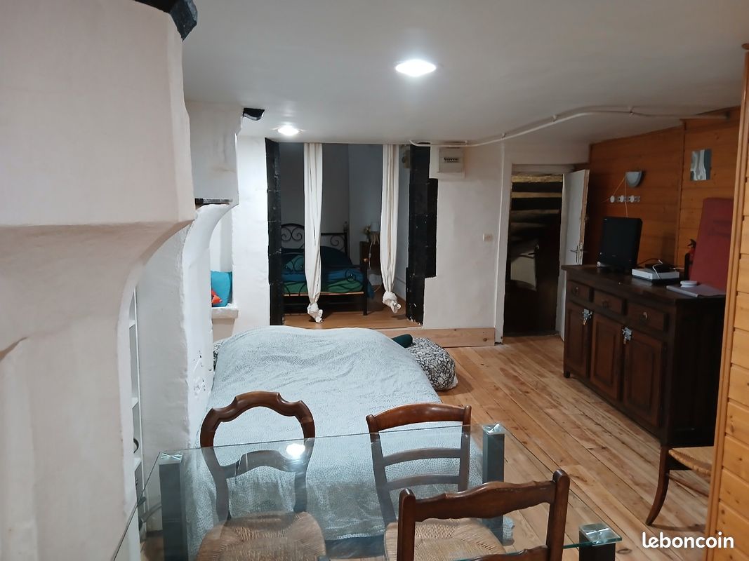 L'HYPERCENTRE ,Logement 5 étoiles wifi , petit déjeuner, netflix, boîte à clés (image 15)