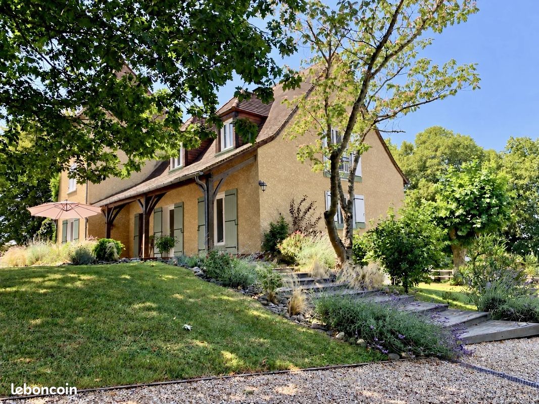Maison 9 pièces 212 m² · à Bergerac · 212 m² · 399 900 €
