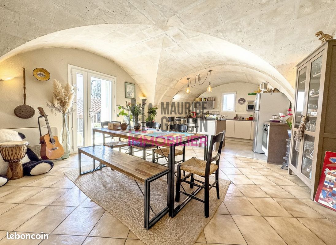Maison 7 pièces 200 m² · à Graveson · 200 m² · 445 000 €