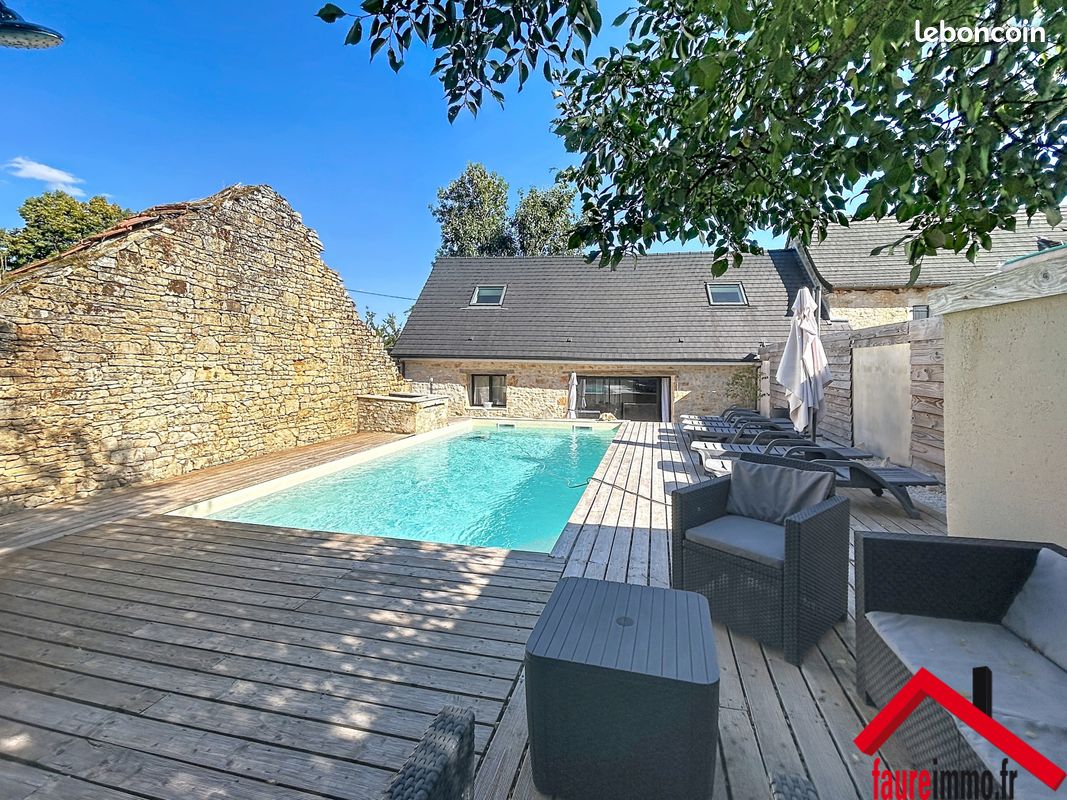 Maison 4 pièces 105 m² · à Chasteaux · 105 m² · 402 800 €