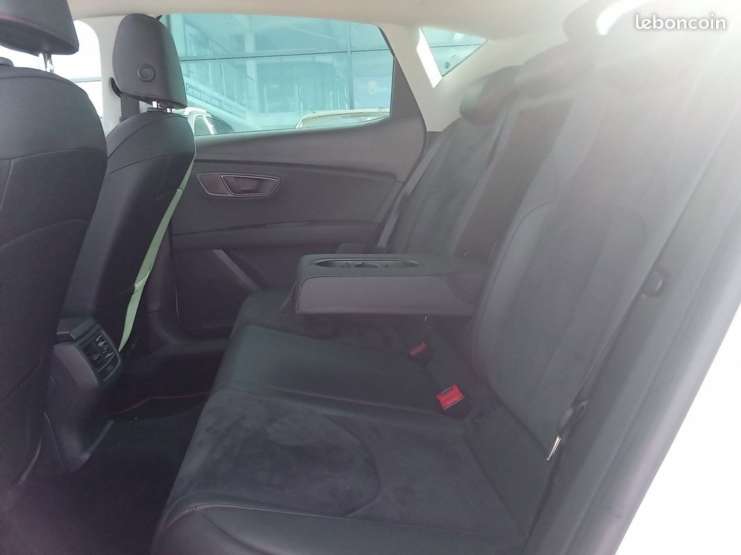SEAT LEON 2.0 TDI 150 Start/Stop DSG6 FR / VENTE DESTINÉE UNIQUEMENT A PROFESSIONNEL DE L'AUTOMOBILE (image 23)