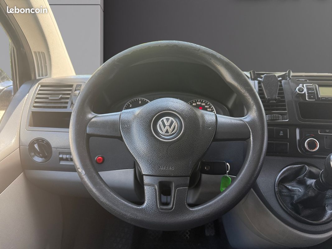 VOLKSWAGEN TRANSPORTER T5 102Ch 6 Places Climatisation Radio Garantie 12 mois (image 12)