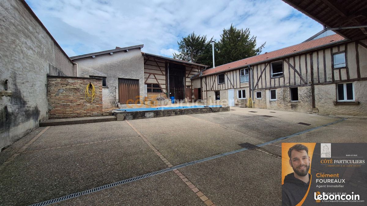 Maison 11 pièces 308 m² · à Laheycourt · 308 m² · 245 000 €