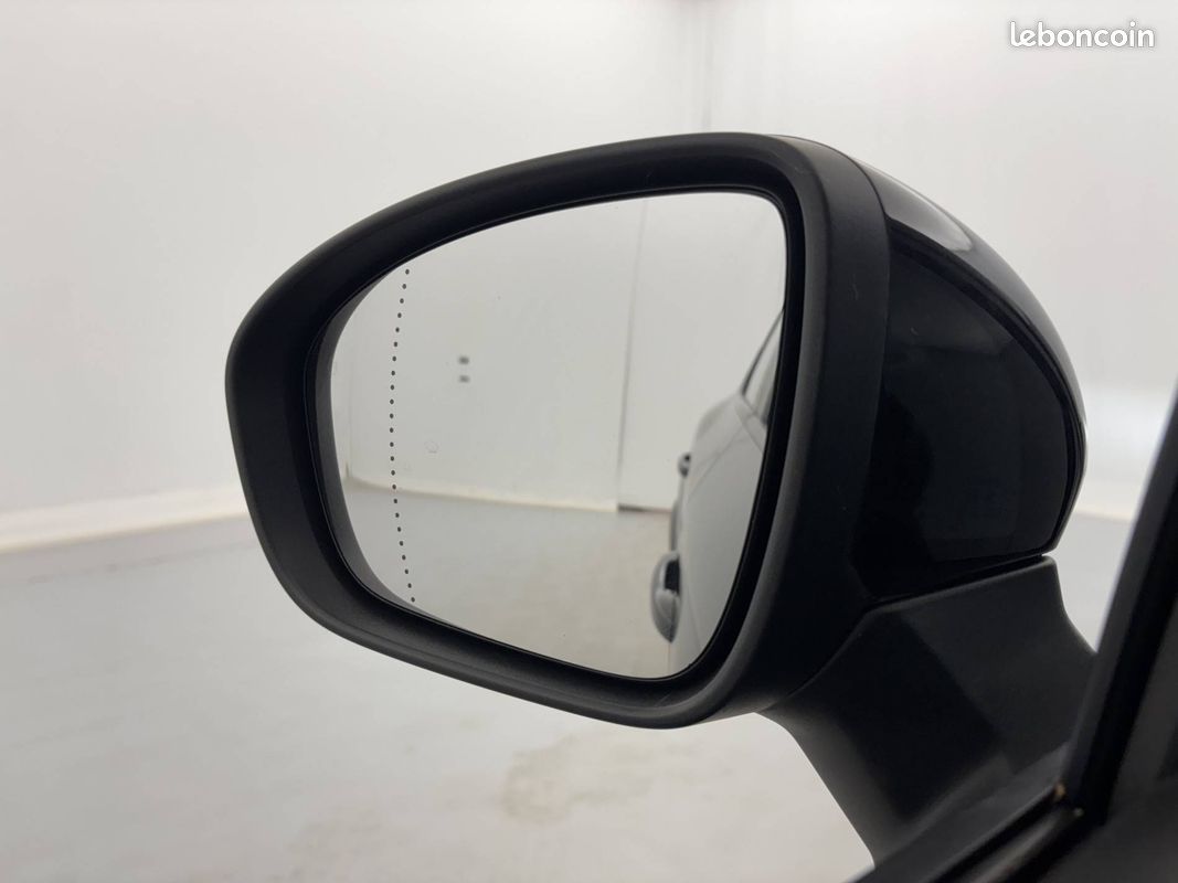 RENAULT Captur E-Tech 145 - 21 Business (image 31)