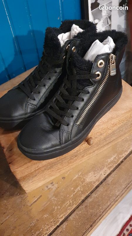 Chaussures montantes Tommy Hilfiger taille 36 (image 3)