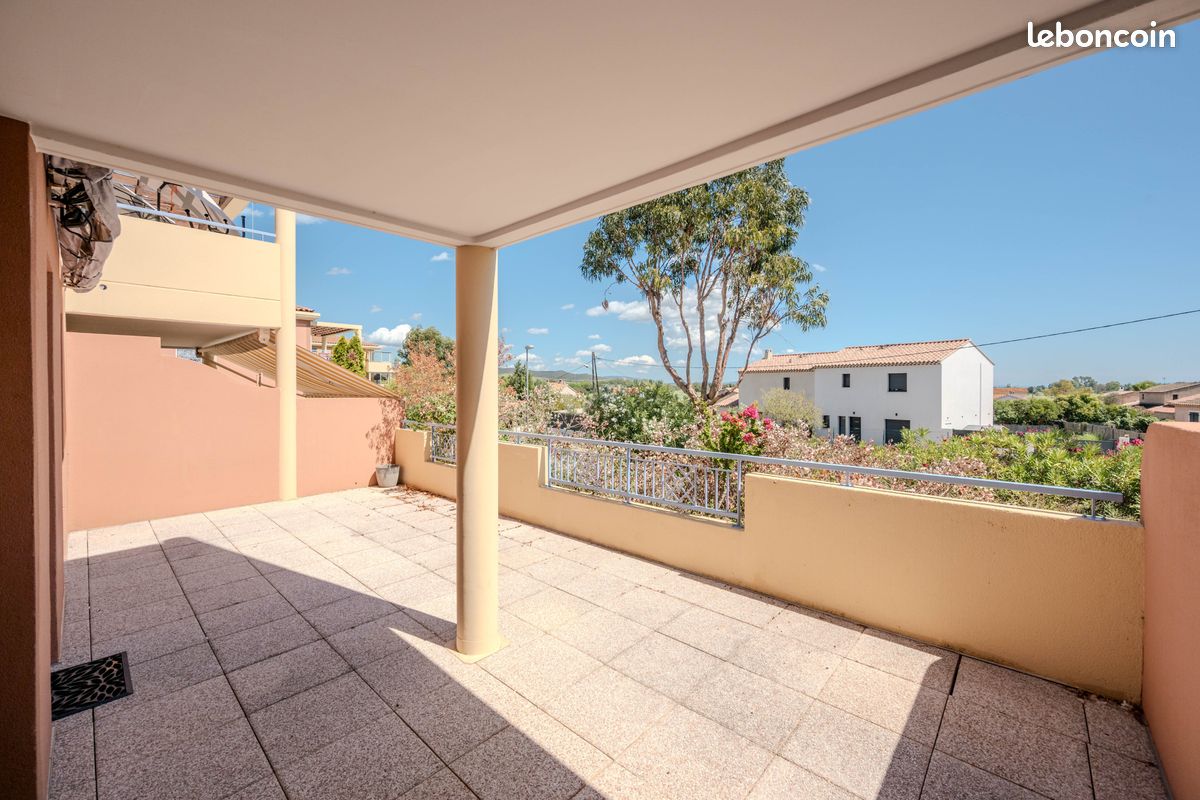 Appartement 2 pièces 43 m² · à Hyères · 43 m² · 220 000 €