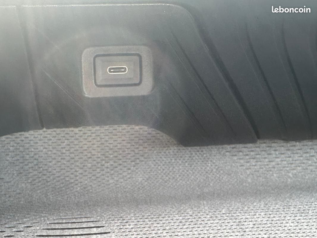 Citroën C3 Aircross Hybride 145 ch Aut Max (image 25)