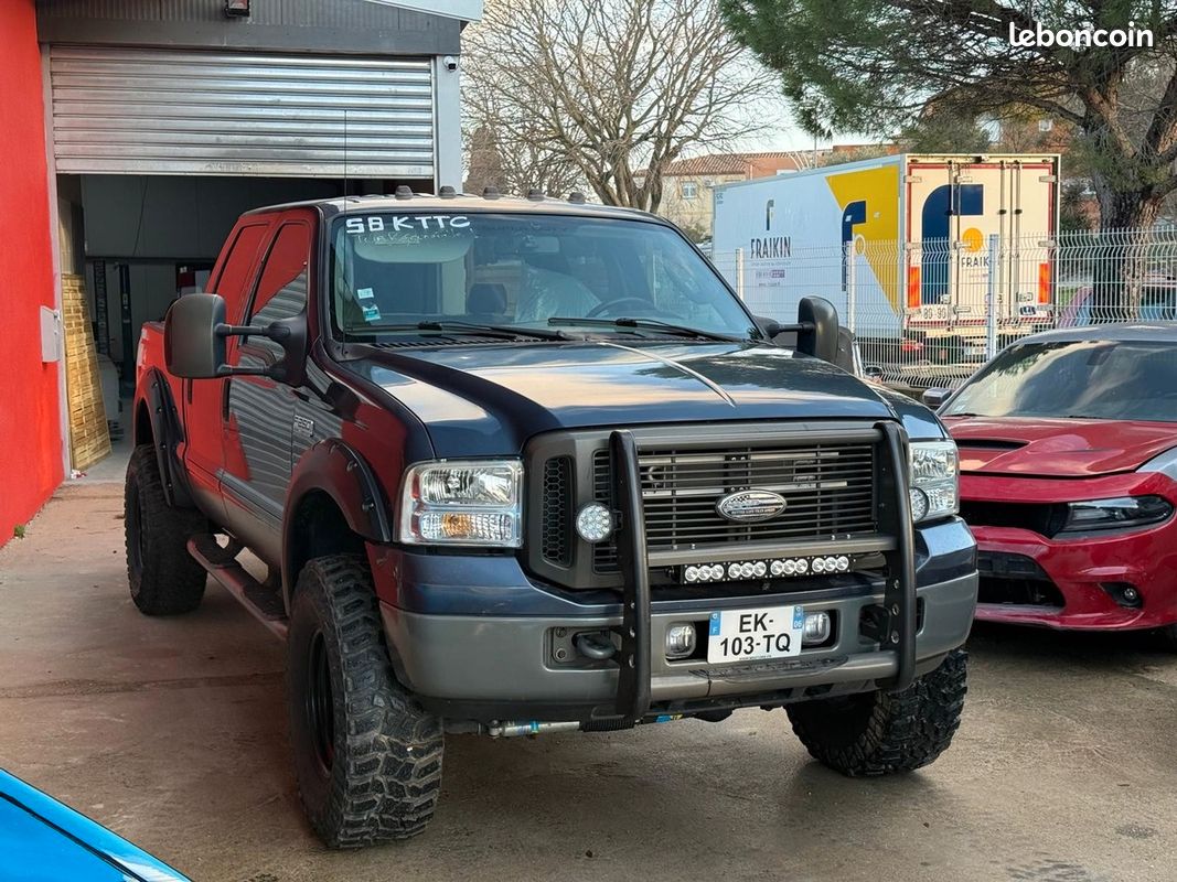 Ford F250 Lariat - V8 6.0 Diesel - TVA Récupérable (image 1)