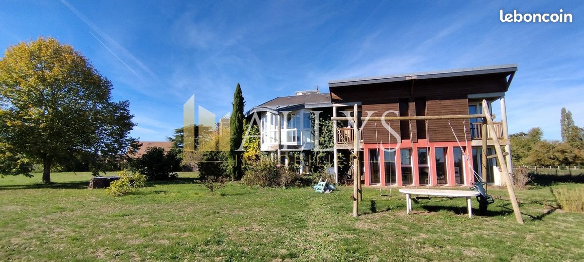 Maison 8 pièces 320 m² · à Gisors · 320 m² · 413 000 €