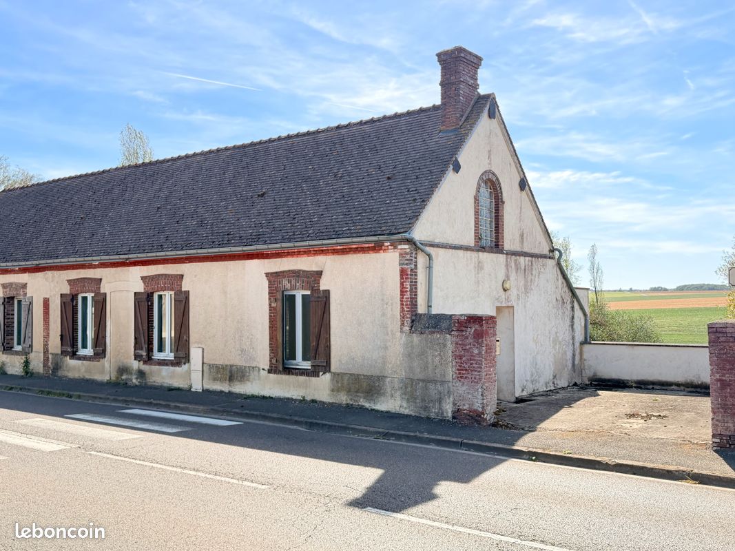 Maison 4 pièces 91 m² · à Dangers · 91 m² · 125 000 €
