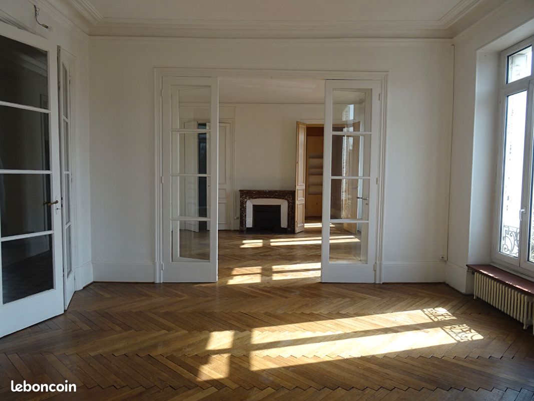 Appartement 6 pièces 197 m² · à Valence · 197 m² · 1 500 €/mois