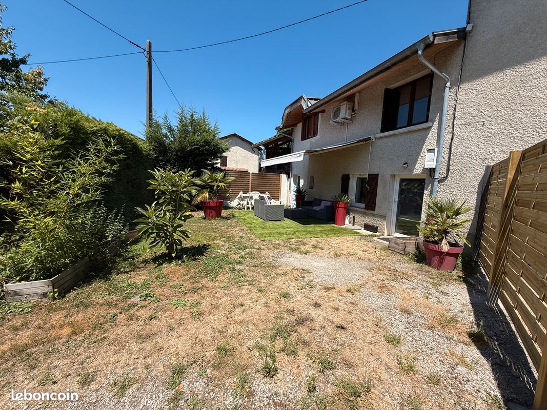 Maison 5 pièces 100 m² · à Moirans · 100 m² · 255 000 €