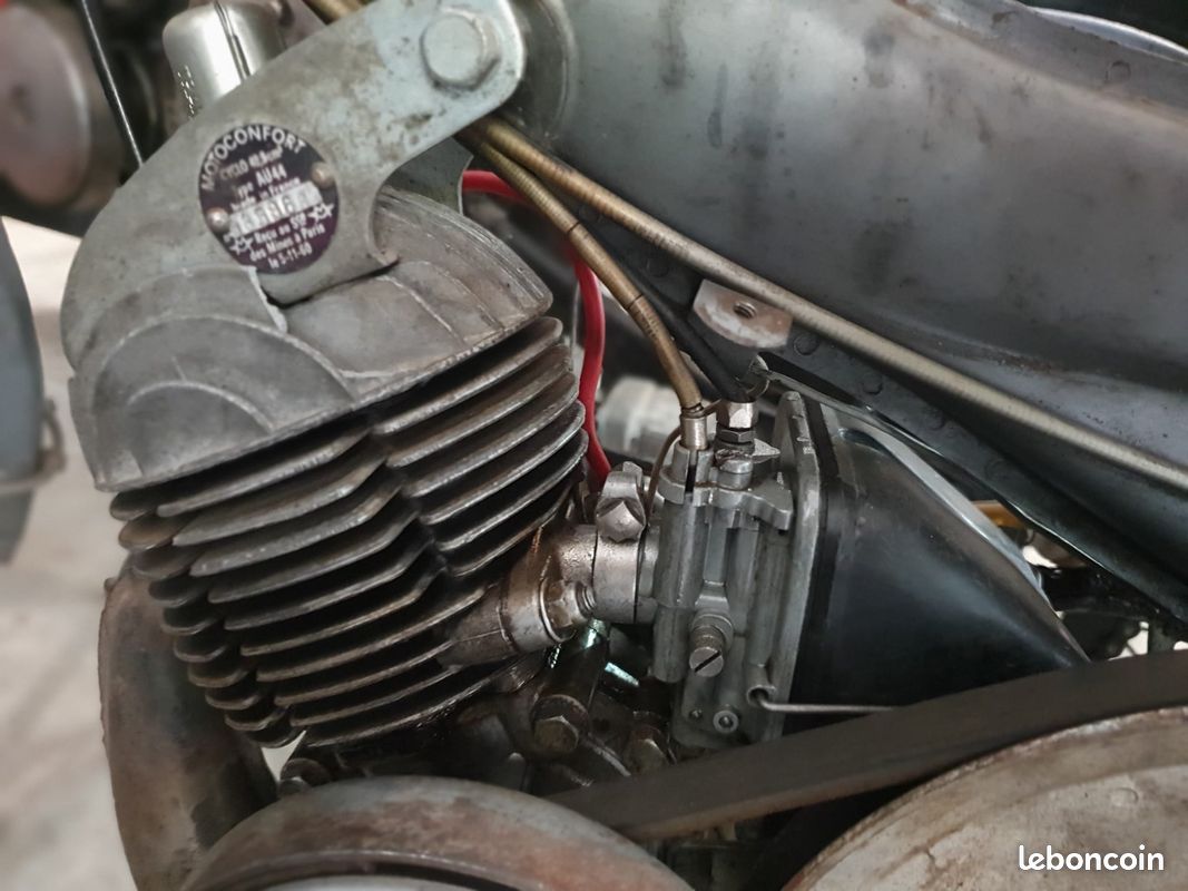 Mobylette motoconfort AU44 (image 3)