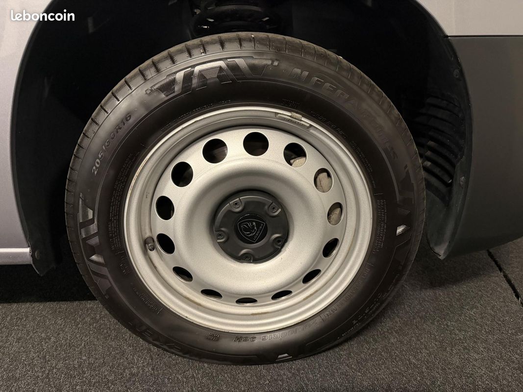 PEUGEOT PARTNER M 650KG 1.5 BlueHDi 130 Pack Premium Connect (image 10)