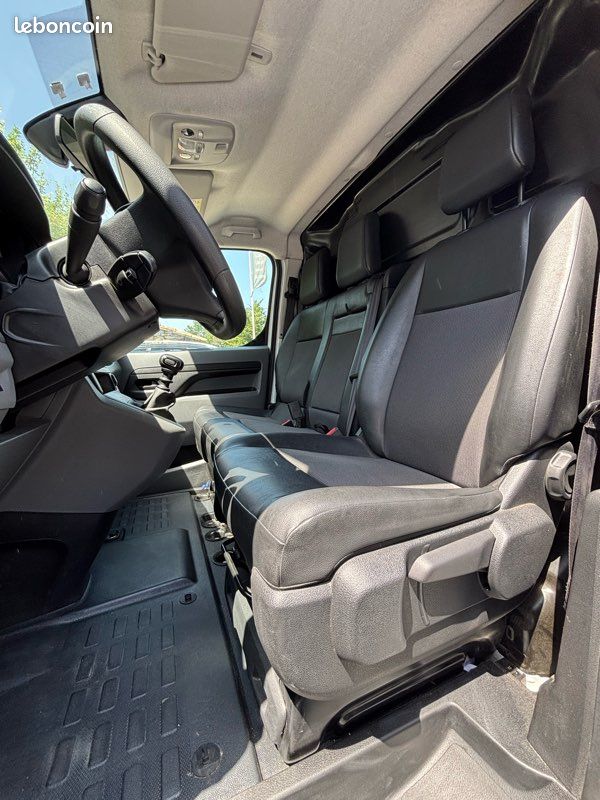 Opel Vivaro 1.5 BlueHDi 120ch Cargo M (image 5)