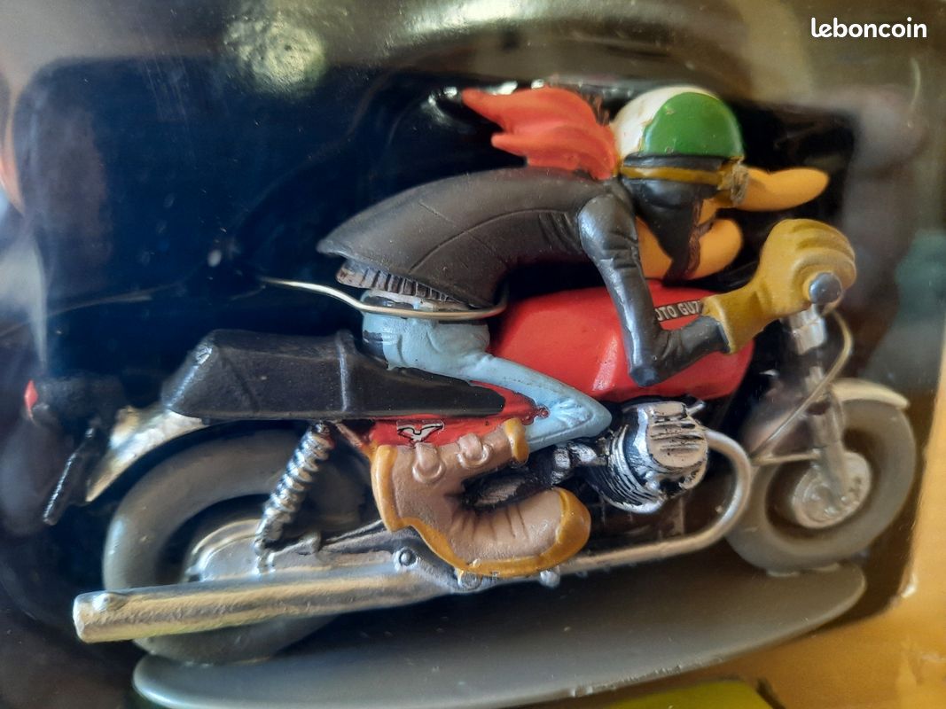 Figurine joe bar team 2 - moto guzzi v7 sport de 1971 - 1/18 (image 3)