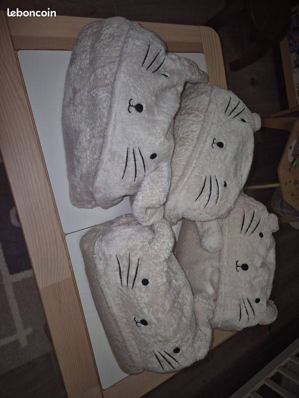 Lot 4 couvertures bébés (image 1)