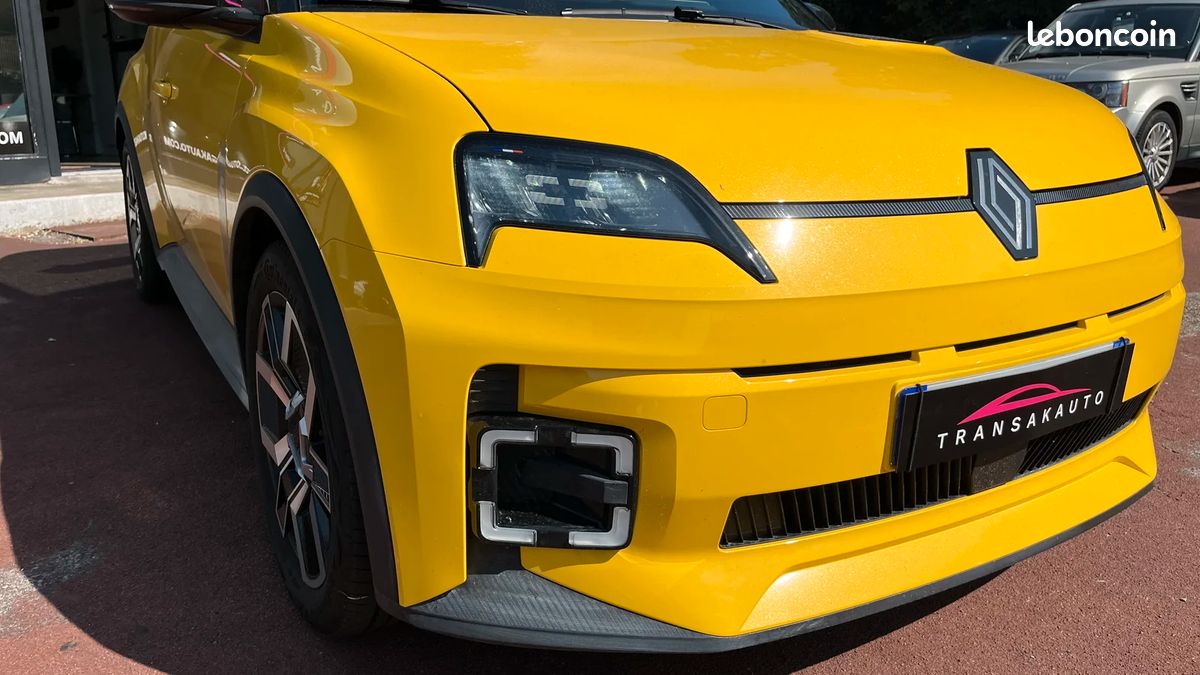 Renault 5 E-TECH 150ch autonomie confort Techno / FAIBLE KILOMÉTRAGE (image 10)