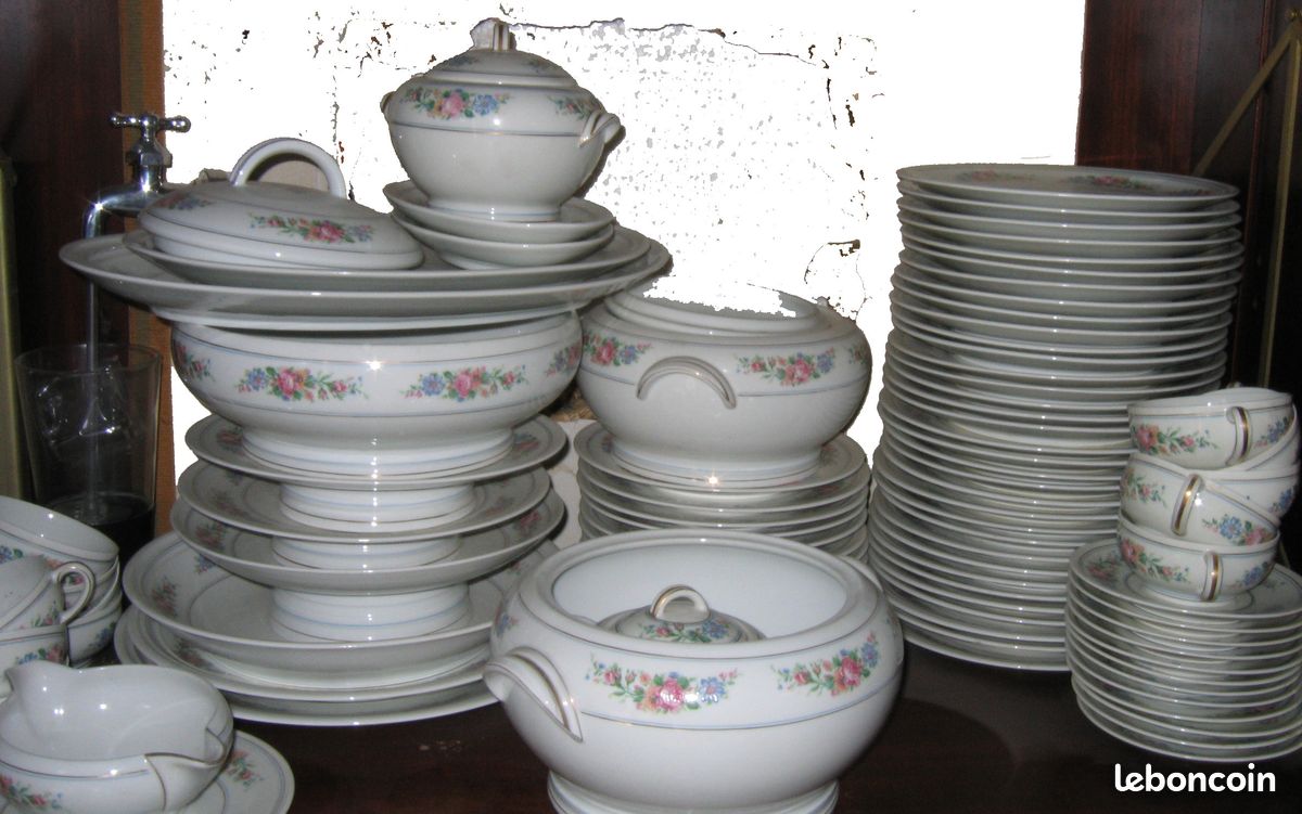 Service Porcelaine de Limoges LANTERNIER Année 40 (image 1)