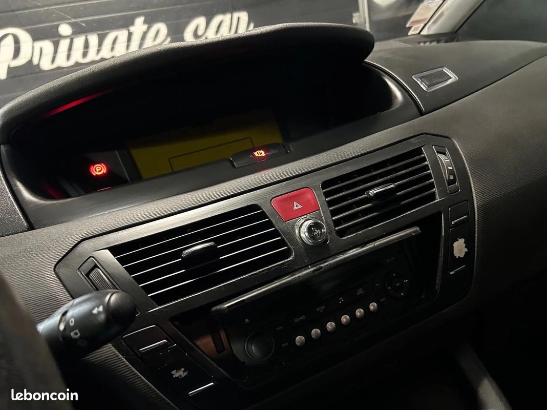 Citroen C4 Picasso HDI 110 CV 3990 d (image 18)