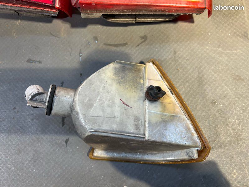 Clignotant Avant Gauche Pour Citroën AX - Pièce D'occasion En état Opérationnel