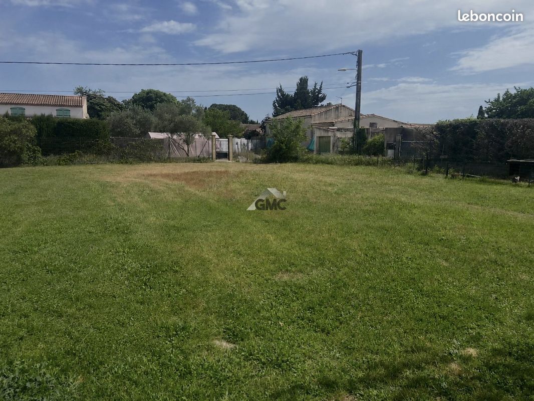 Terrain 480 m² POUZOLS · 129 000 €