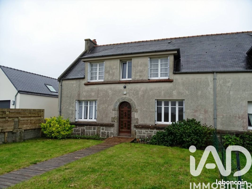 Maison 7 pièces 136 m² · à Cléder · 136 m² · 234 000 €