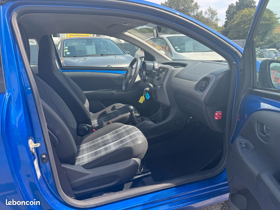Peugeot 108 active 1.0 vti 70 ch bvm5 (image 5)