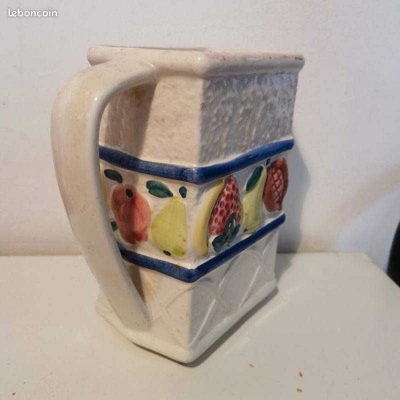 Pichet / Carafe vintage en céramique relief « Zumo » – H 19 cm – Style Barbotine (image 4)