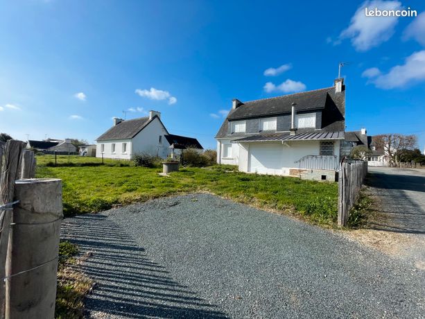 Grande maison route de Lambell