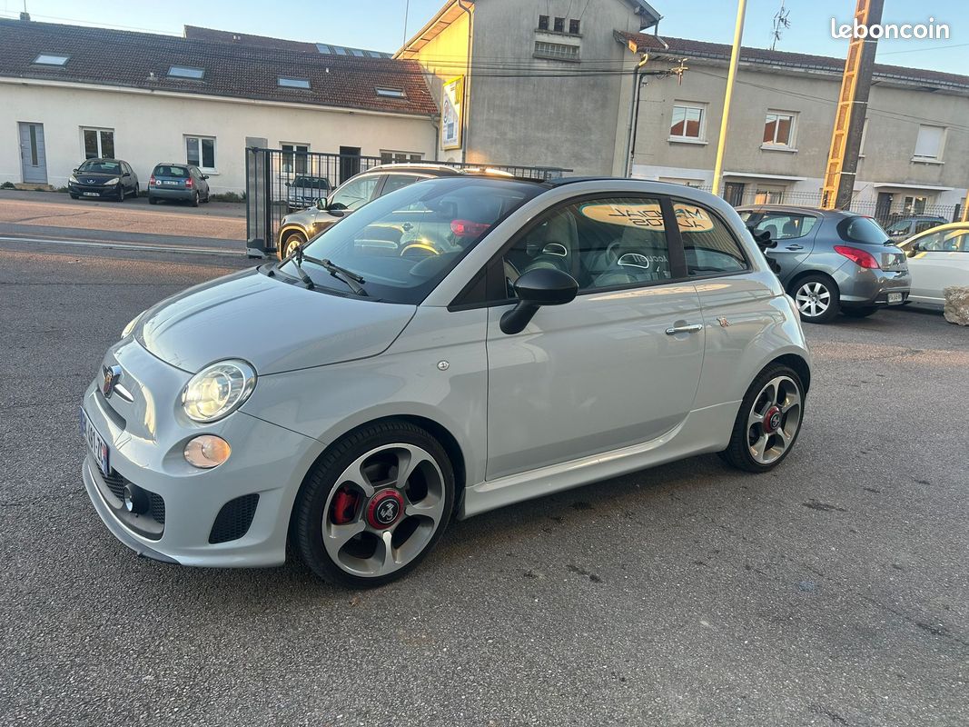 Abarth 500 Cabriolet boite automatique 140 cv 03/2011 125000 kms ct ok garantie 12 mois (image 2)
