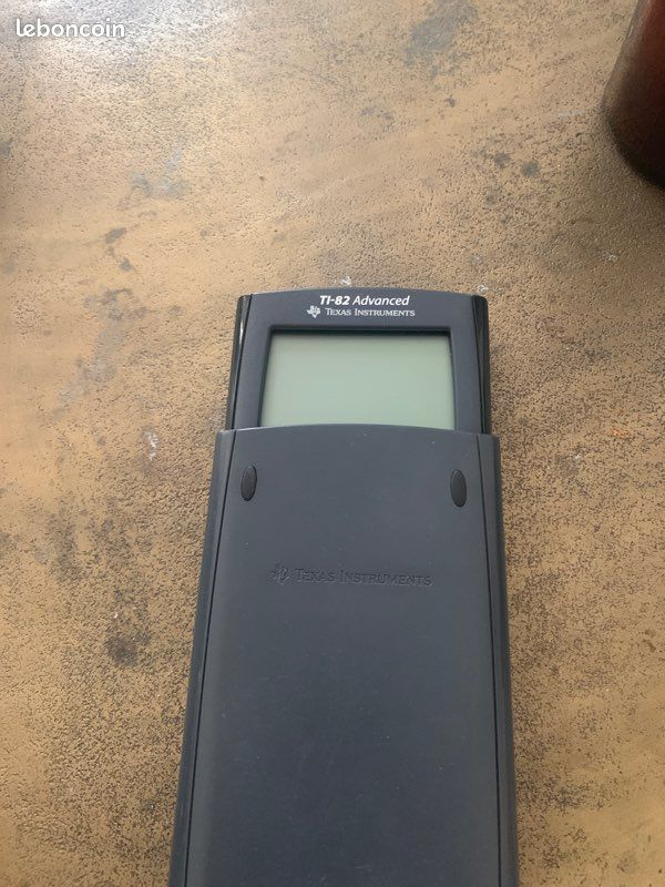 Calculatrice Texas TI-82 (image 2)