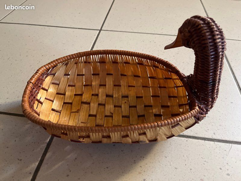 12 ⚜️ Ancien Panier en Osier Forme de Canard Longueur