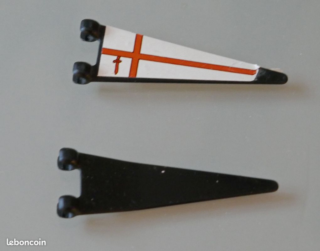 PLAYMOBIL - Lot De 2 Drapeaux Pirates Pour Bateau Ou Décoration