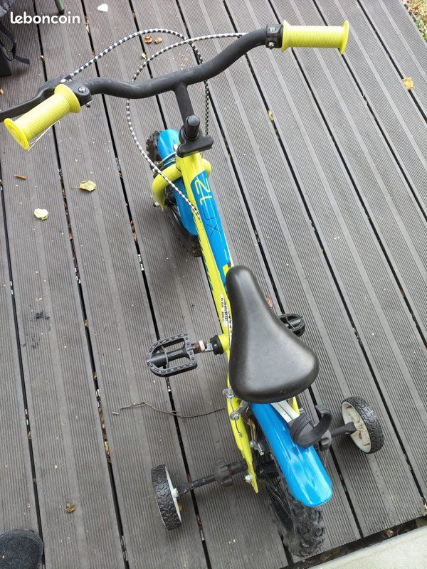 Vélo enfant Scrapper 20X avec roulettes (image 2)