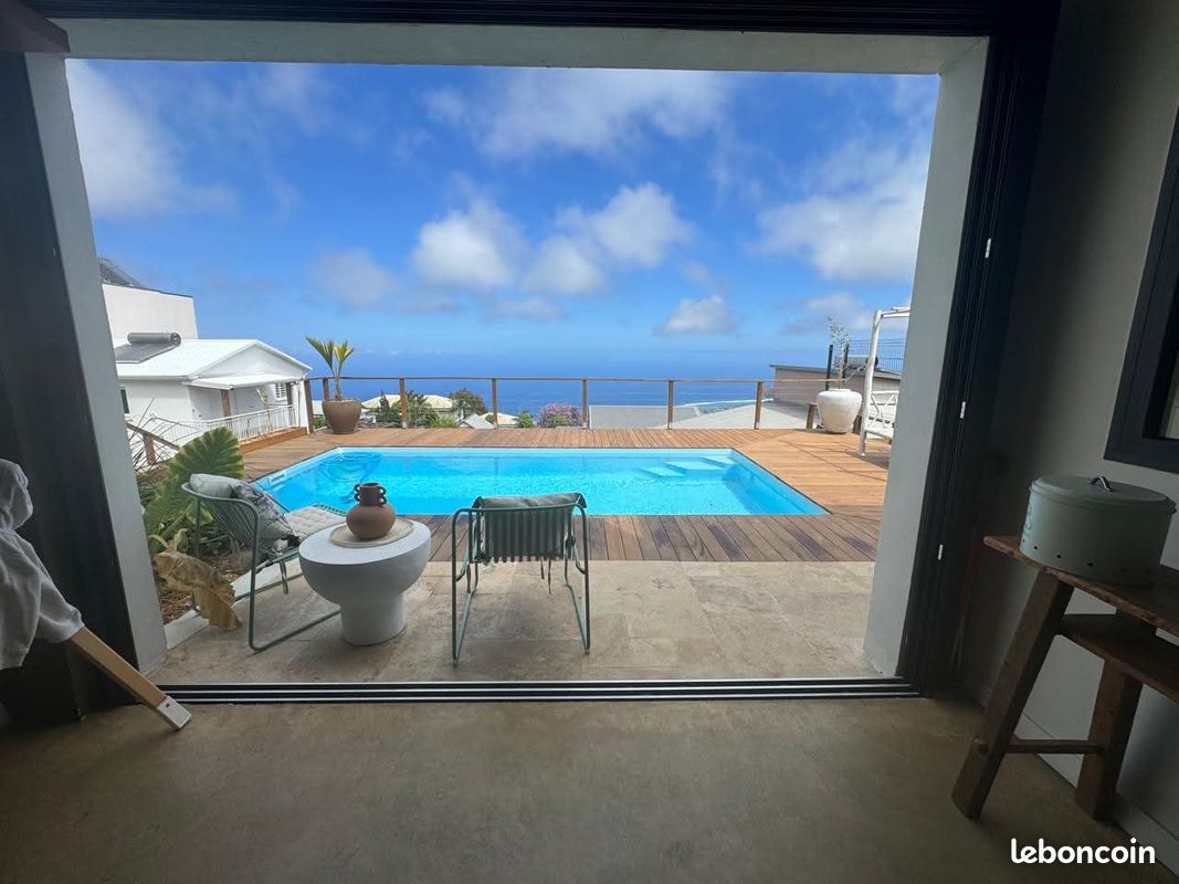 Maison 3 pièces 120 m² · aux Trois-Bassins · 120 m² · 460 000 €