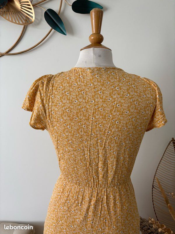 Robe Droite Robe Jaune Bonobo Robe Bonobo 2020 Robes Pull Pas Cher